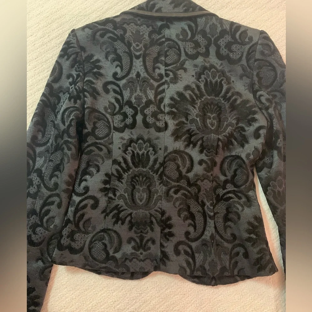 Marciano Brocade Blazer with faux leather buttons and trim - Picture 4 of 6